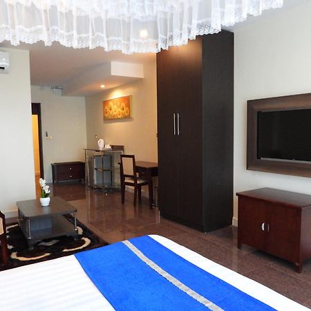 Koki Hotel Kampala Exterior photo