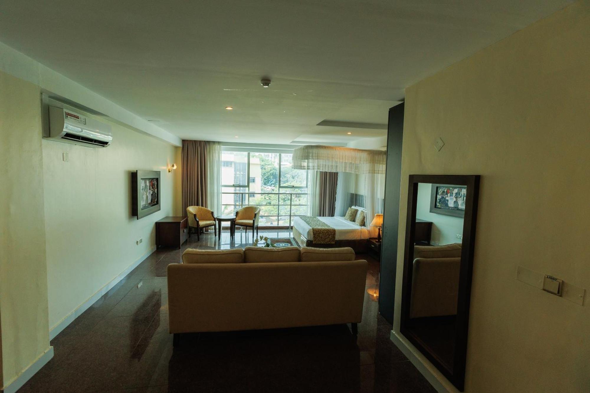 Koki Hotel Kampala Exterior photo