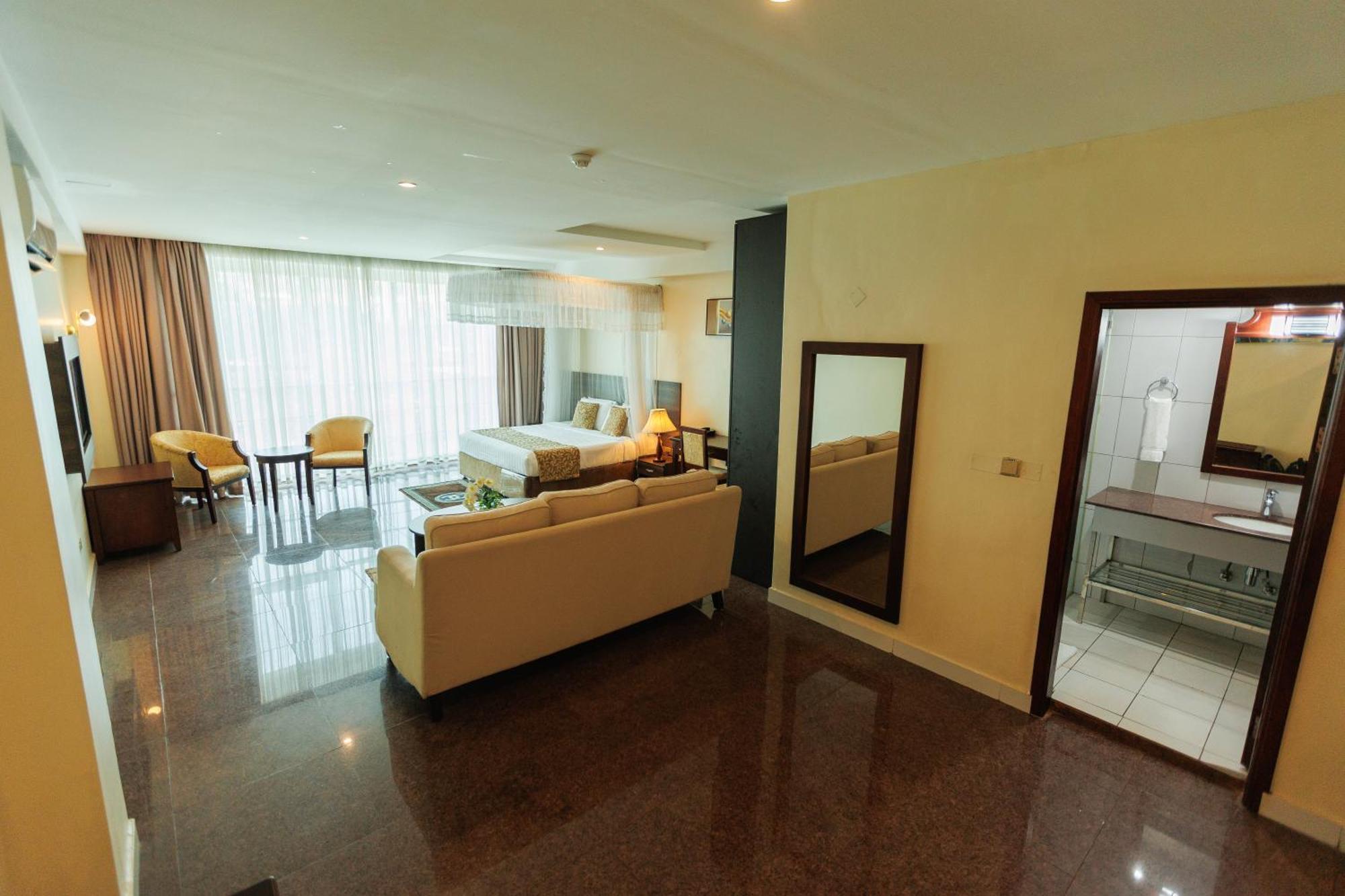 Koki Hotel Kampala Exterior photo
