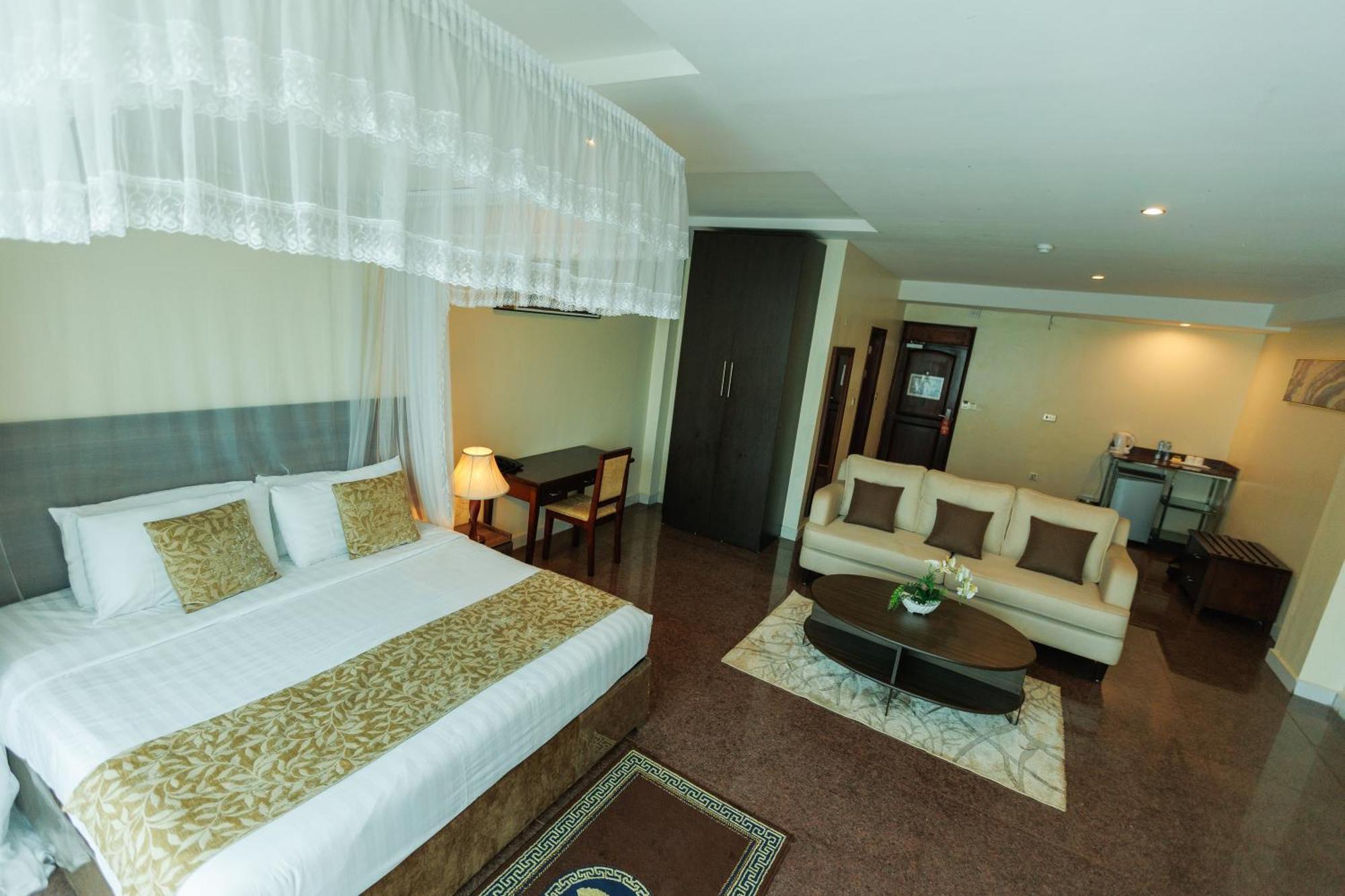 Koki Hotel Kampala Exterior photo