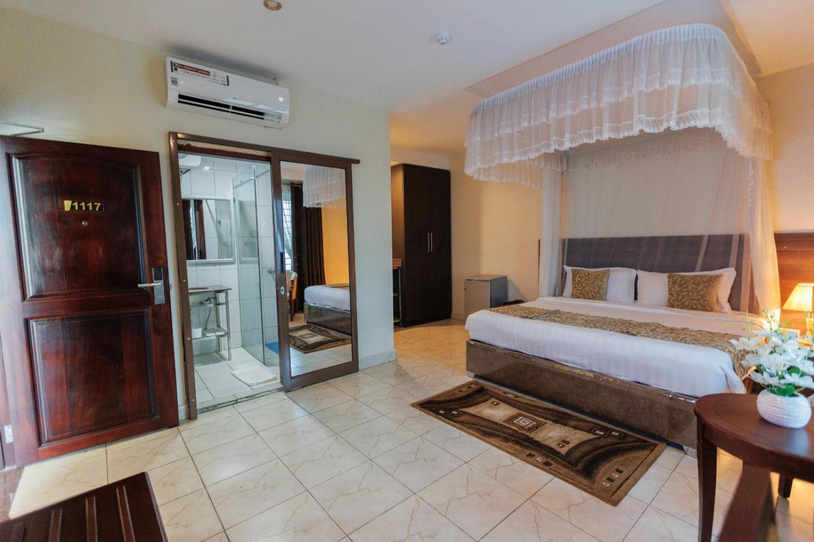 Koki Hotel Kampala Exterior photo